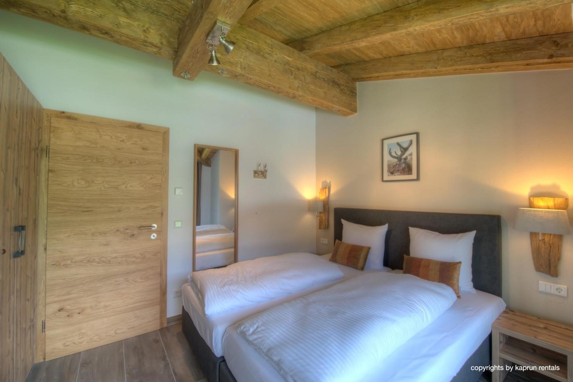 Deer & Dear Luxury Chalet Piesendorf Room photo